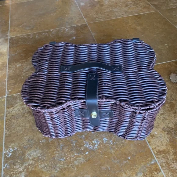 Both Brown Wicker Pet Dog Bone Baskets dog or cat supply storage bins - Picture 4 of 16